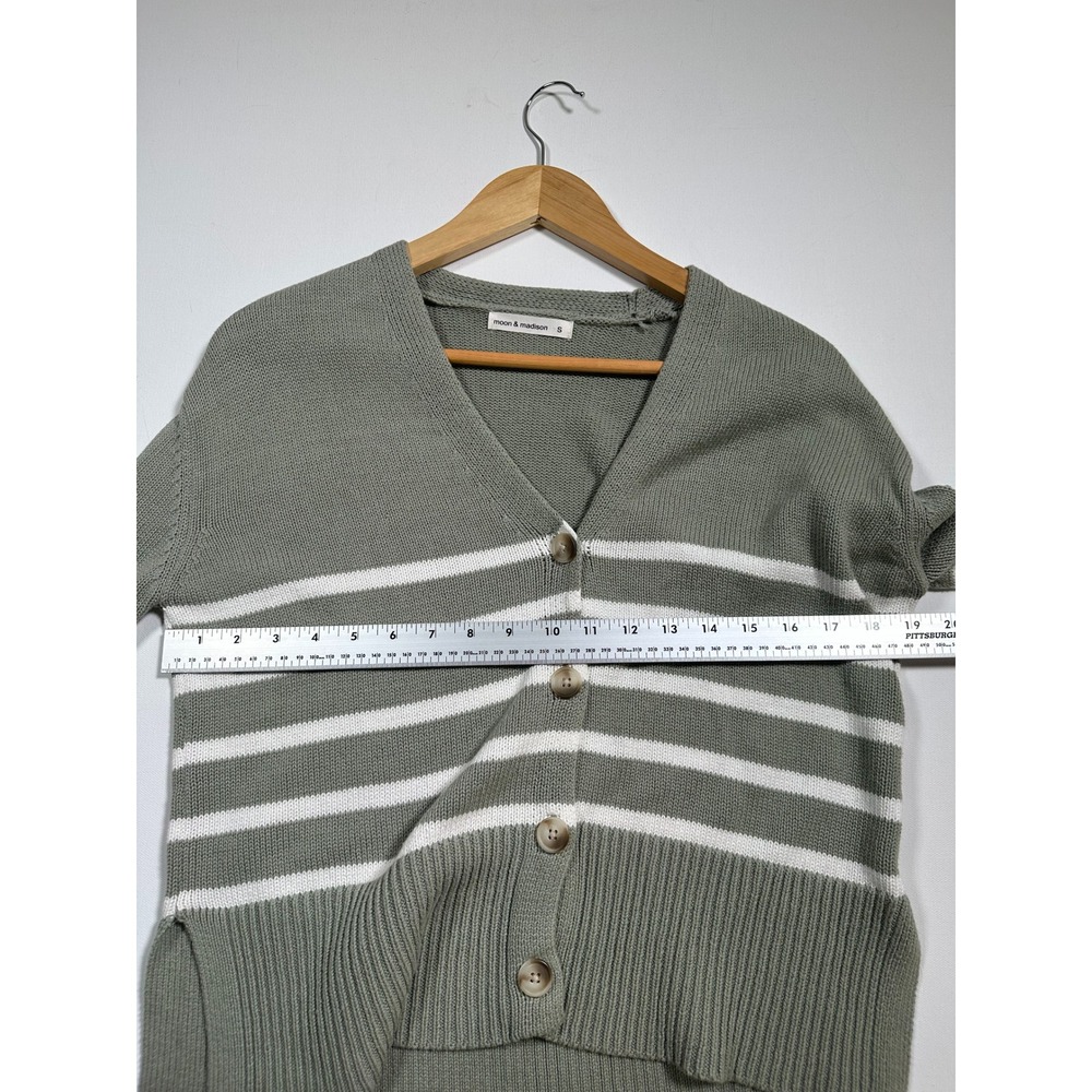Moon & Madison Cardigan Womens Small Green Striped Button V-Neck Sweater ST21710 - Picture 4 of 6
